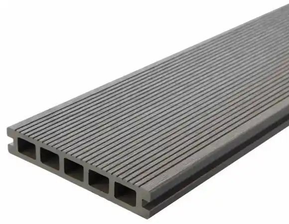 Fire-resistant hollow composite decking