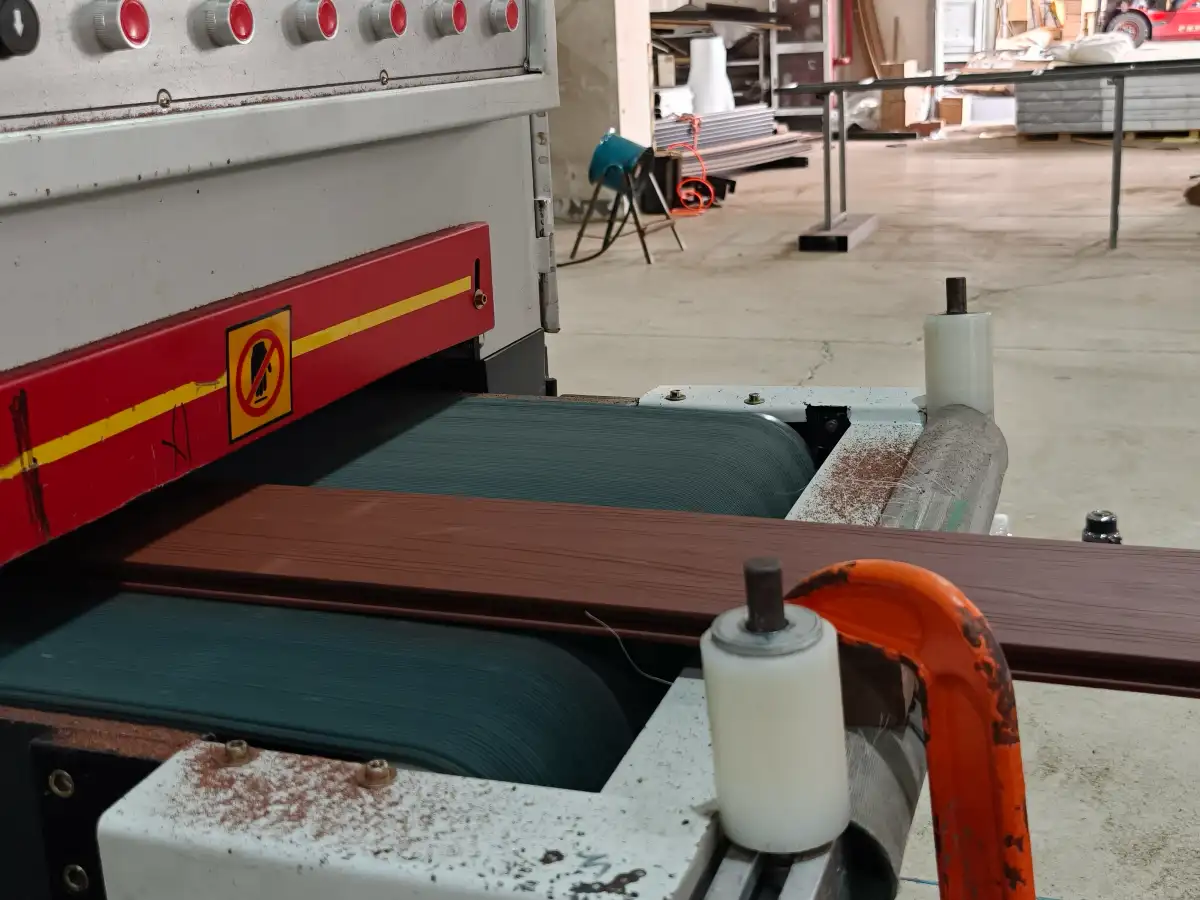 Composite decking surface and dimension inspection